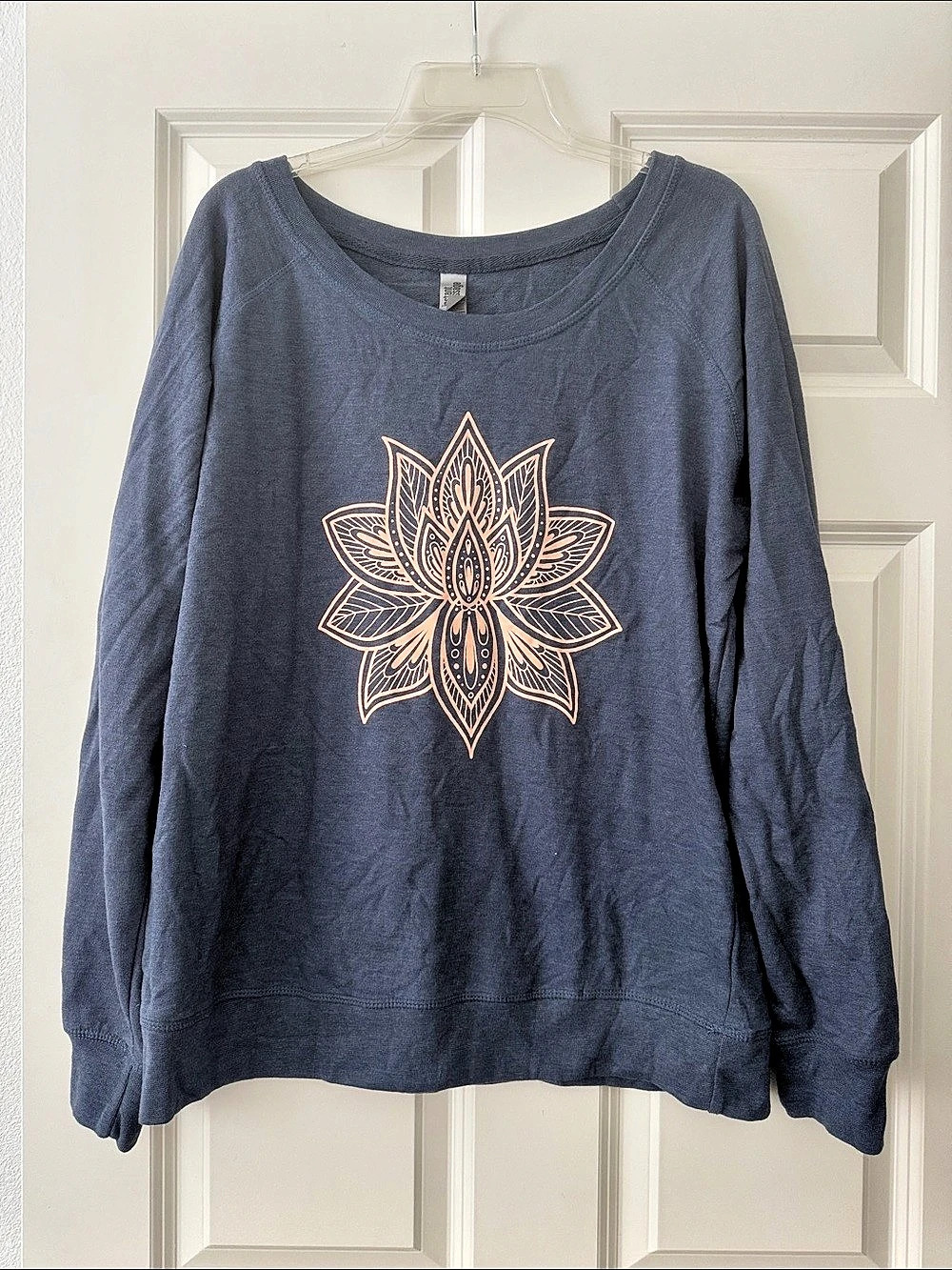 Instant Message Lotus Graphic Sweatshirt in Blue Size XL